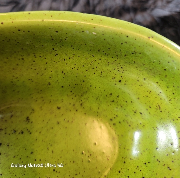 0782. 1974 ~ Vintage ~ Collectable ~ Haeger Pottery ~ Bright Green Speckled Glaz - Picture 6 of 17